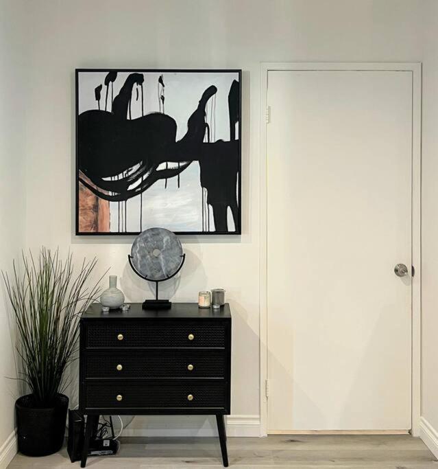 Hollywood Black Habitat Los Angeles Bagian luar foto