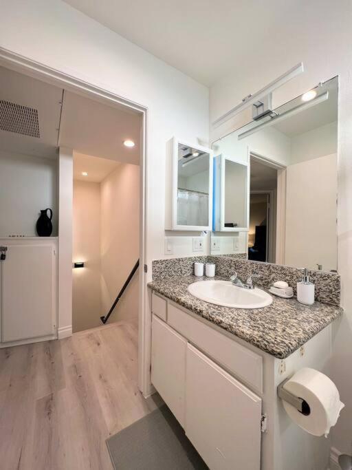 Hollywood Black Habitat Los Angeles Bagian luar foto